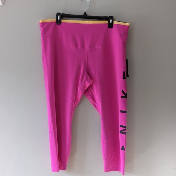 Women's Plus Size Nike Hot Pink Icon Clash Athletic Tights - Picture 2 of 11